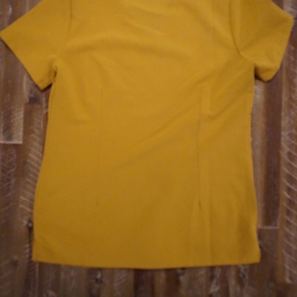 Figs Women’s RARE FIND Mustard Yellow Scrub Set. XS. - Picture 4 of 10